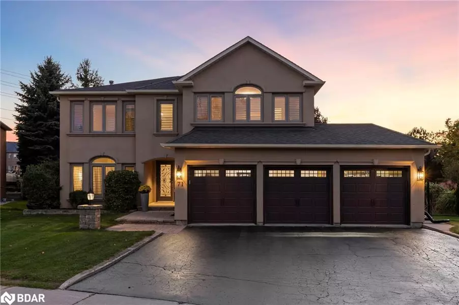 71 Cityview Circle, Barrie, ON L4N 7V1