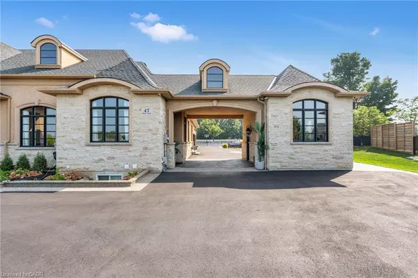 Dundas, ON L9H 7N4,47 Tews Lane