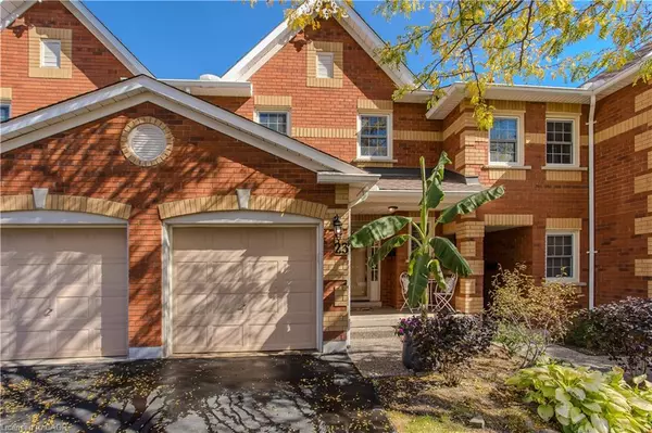 Burlington, ON L7P 4W6,1415 Hazelton Boulevard #23