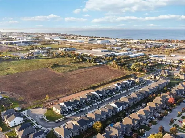 Stoney Creek, ON L8E 0K9,107 Starfire Crescent