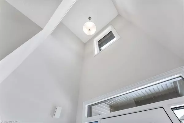 Stoney Creek, ON L8E 0K9,107 Starfire Crescent