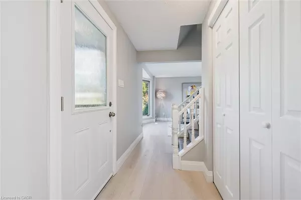 Kitchener, ON N2N 1R5,31 Parkland Crescent