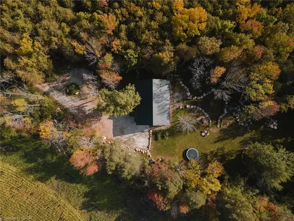 Meaford, ON N4L 0A7,245700 Sideroad 22