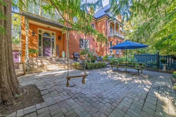 Woodstock, ON N4S 6E5,105 Vansittart Avenue