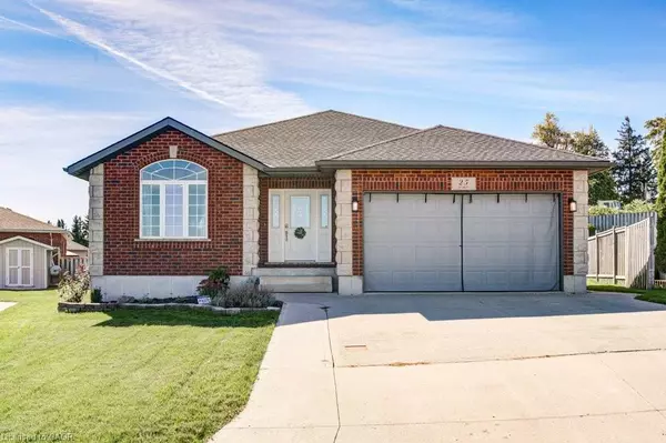 Mitchell, ON N0K 1N0,25 Pickett Court