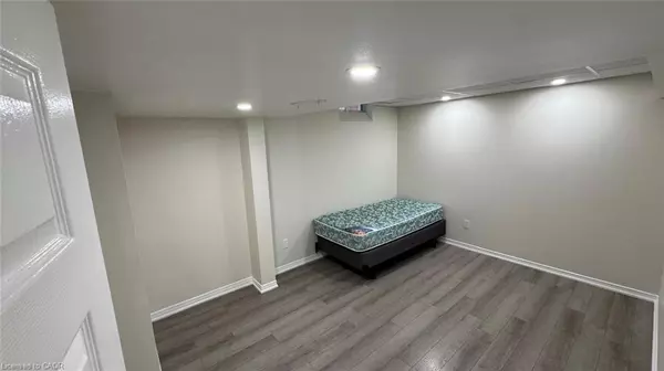 Ancaster, ON L9K 1K3,59 Bridgeport Crescent #bsmt