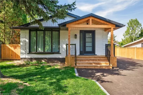 75 Britten Close #2, Hamilton, ON L9C 4K1