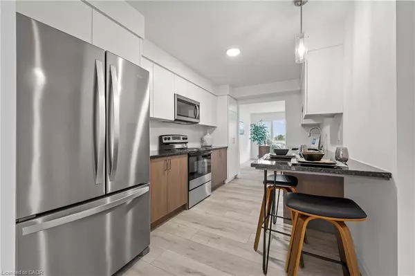 Minto, ON N0G 2P0,182 Bridge Crescent #6