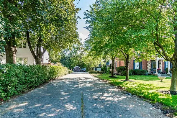 Hamilton, ON L9A 1A8,182 Concession Street