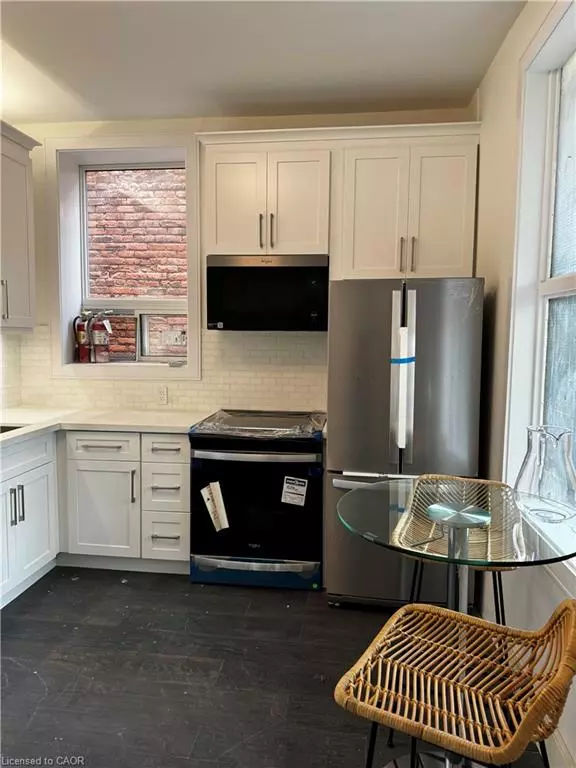 Hamilton, ON L8L 2X4,307 1/2 Barton Street E #7