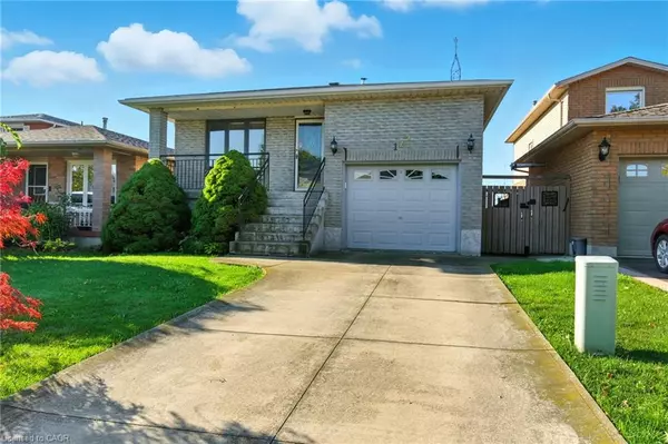 Hamilton, ON L8W 3T1,127 Beaverbrook Avenue