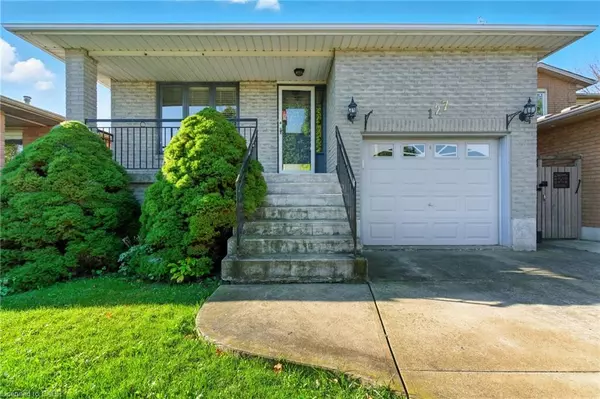 Hamilton, ON L8W 3T1,127 Beaverbrook Avenue