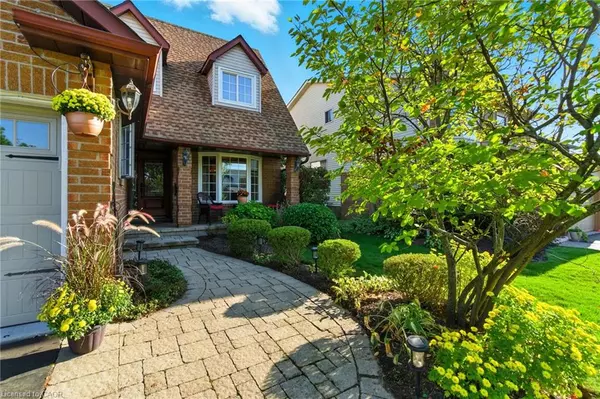 Burlington, ON L7M 2T5,2041 Quail Valley Drive