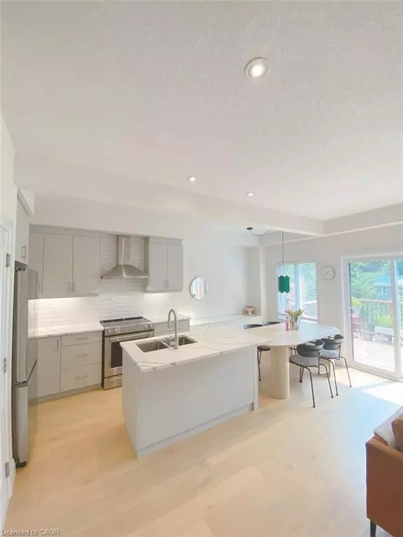 New Hamburg, ON N3A 1M2,362 Fairview Street #103