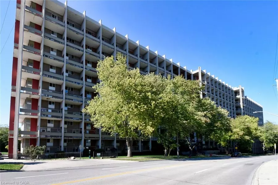 350 Quigley Road #212, Hamilton, ON L8K 5N2