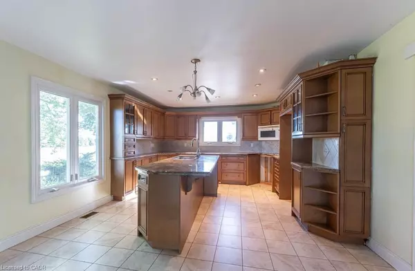 Glanbrook, ON L0R 1W0,9724 Twenty Road