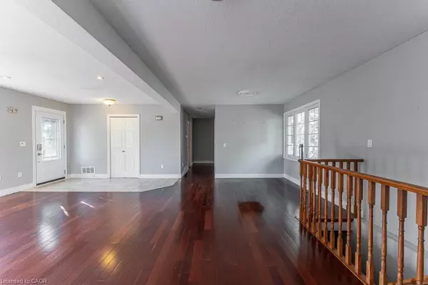 Glanbrook, ON L0R 1W0,9724 Twenty Road