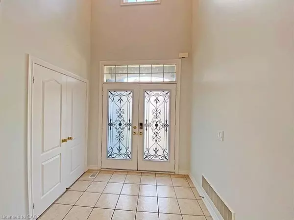 Burlington, ON L7M 0M4,4230 Fuller Crescent