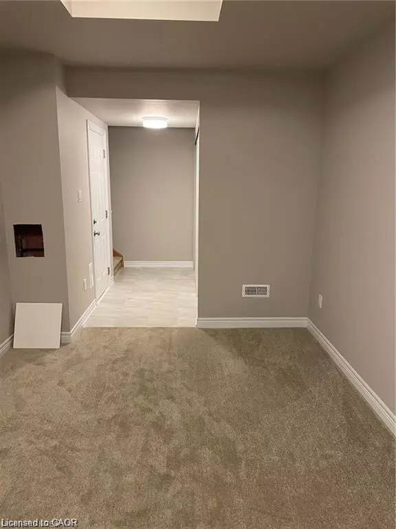 Paris, ON N3L 0K8,113 Hartley Avenue #30