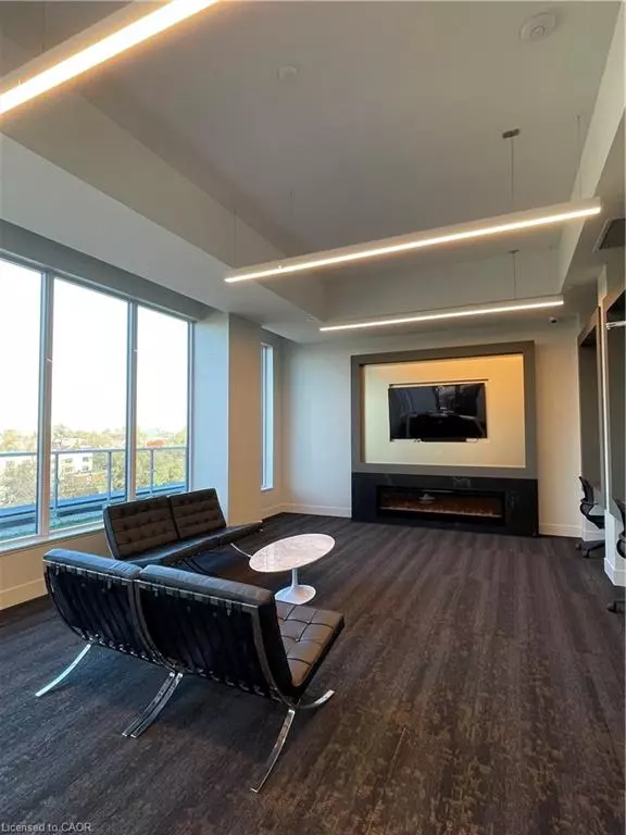 415 Main Street W #204, Hamilton, ON L8P 1K5