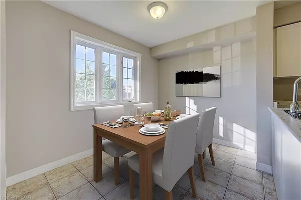 Guelph, ON N1E 0K4,642A Woodlawn Road E
