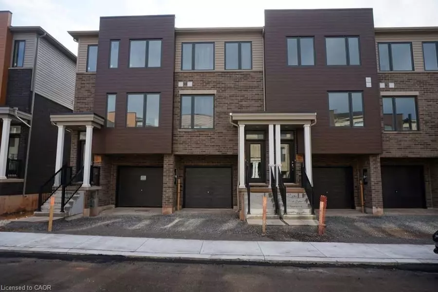 12 Radison Lane, Hamilton, ON L8H 0G9