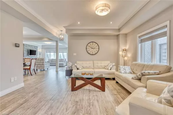 Stoney Creek, ON L8J 0L7,16 Eringate Court