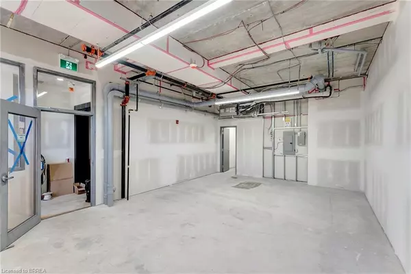 Paris, ON N3L 2L9,7 Grand River Street N #101