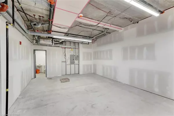 Paris, ON N3L 2L9,7 Grand River Street N #101