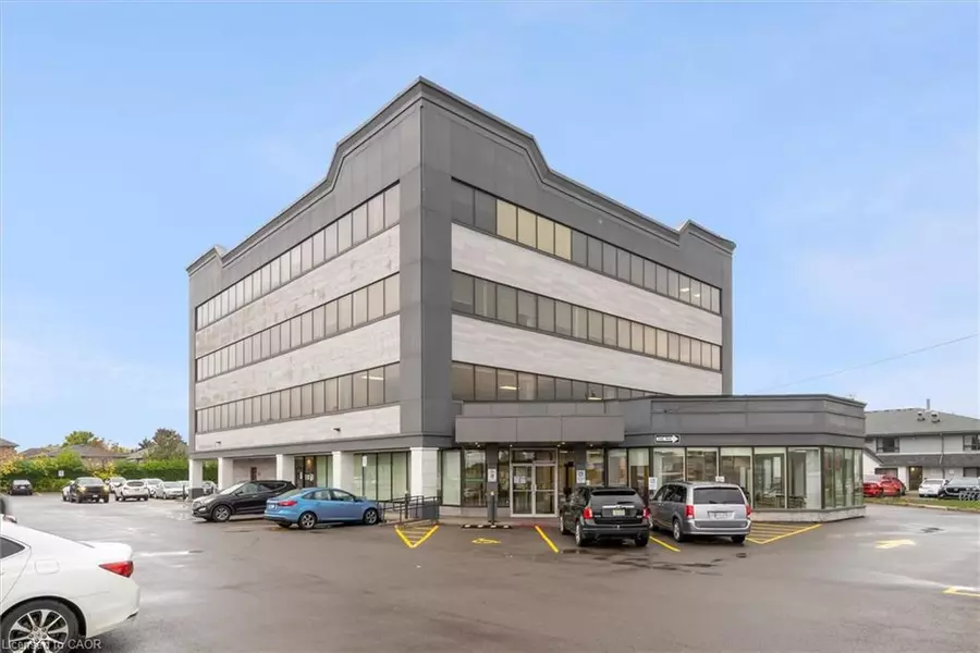 163 Centennial Parkway N #100, Hamilton, ON L8E 1H8