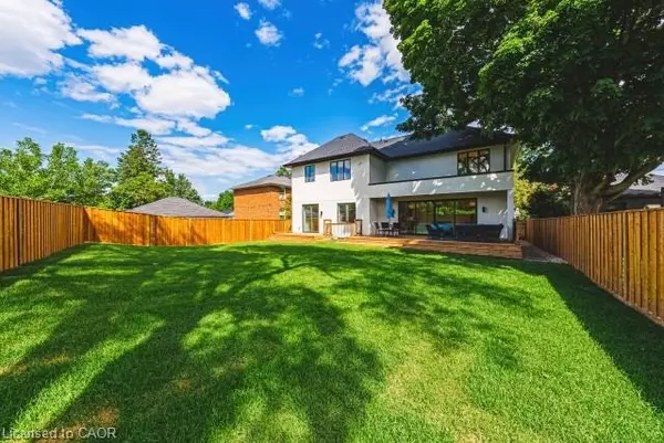 Mississauga, ON L5H 1L6,202 Queen Street W