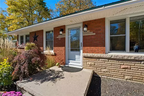 Ayr, ON N1R 5S5,1822 Spragues Road