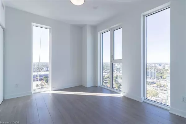 Kitchener, ON N2G 0G5,25 Wellington Street S #3306