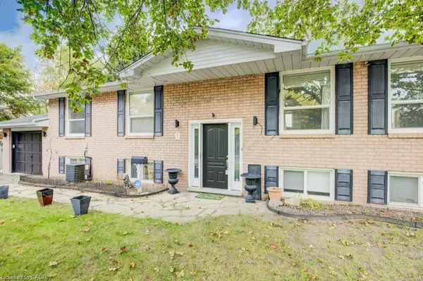 Kitchener, ON N2E 2Y9,7 Folkstone Crescent