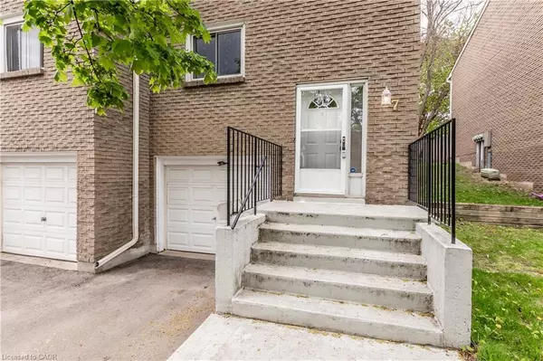 121 Morgan Avenue #7, Kitchener, ON N2A 2M4