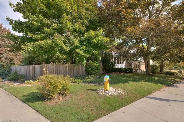 Waterloo, ON N2J 3S2,120 Mayfield Avenue