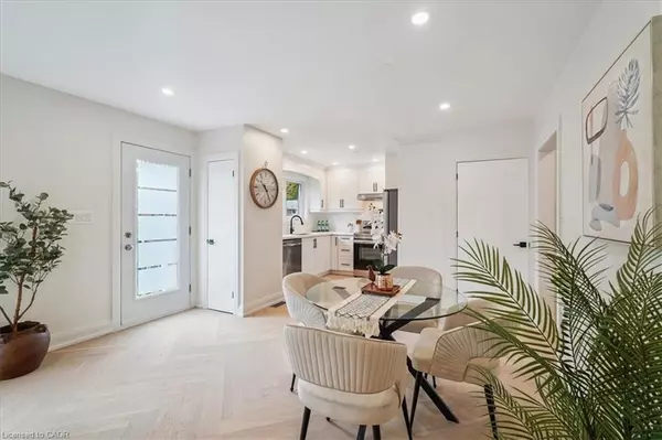 Burlington, ON L7P 2H1,1391 Mountain Grove Avenue