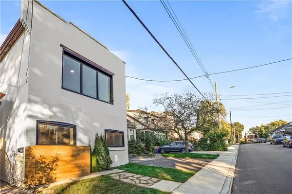 Hamilton, ON L8R 1X8,30 Jones Street #2