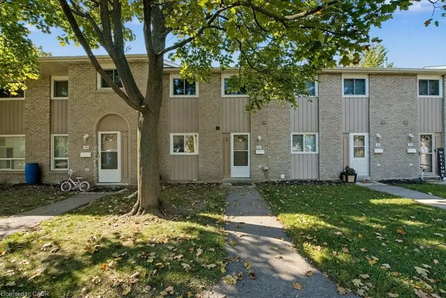 25 Upper Canada Drive #17, Kitchener, ON N2P 1G2