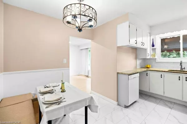 Hamilton, ON L9A 3A8,25 Greeningdon Drive