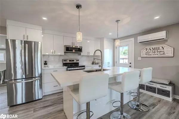 Innisfil, ON L9S 1P6,10 Nettles Cove