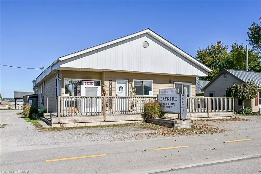 48-50 Erie Boulevard, Long Point, ON N0E 1M0