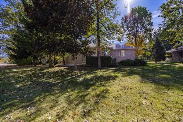 Port Dover, ON N0A 1N6,51 Inglewood Drive