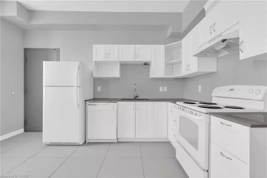 58 Beverly Street #107, Cambridge, ON N1R 3Z7