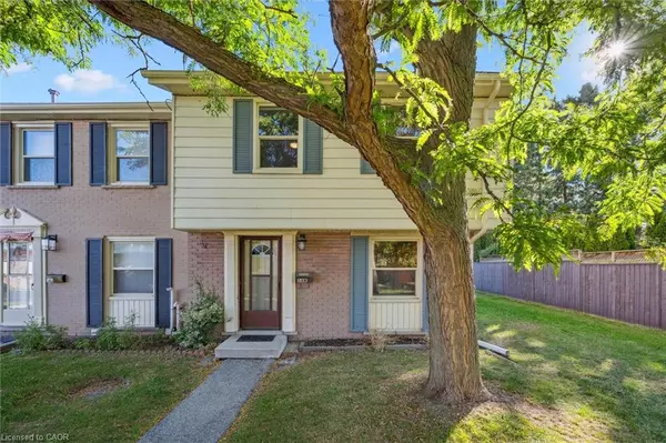 56 Montcalm Drive #K, Kitchener, ON N2B 2R1