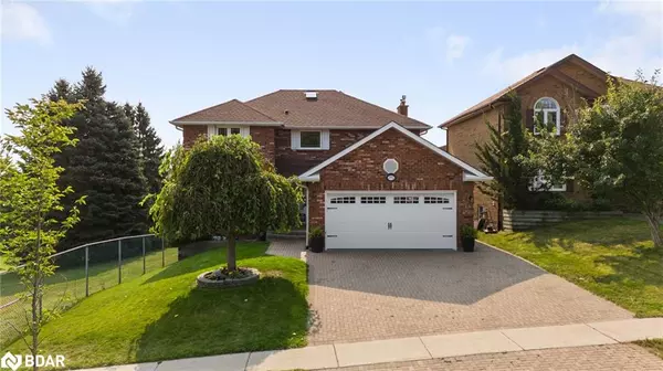 292 Leacock Drive, Barrie, ON L4N 6K2
