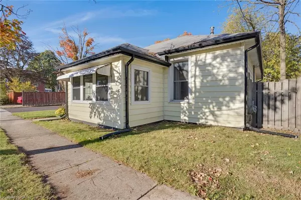 Acton, ON L7J 2B7,7 Frederick Street S