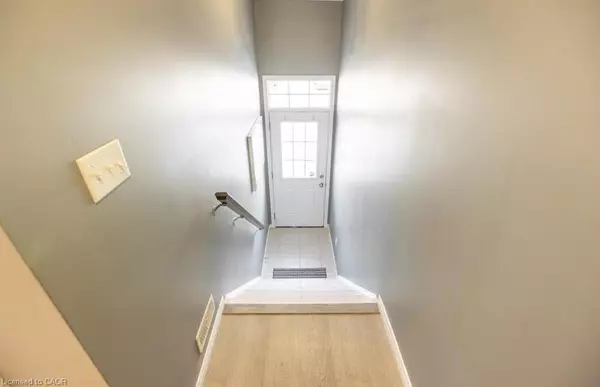 Kitchener, ON N2R 0J5,388 Old Huron Road #14C