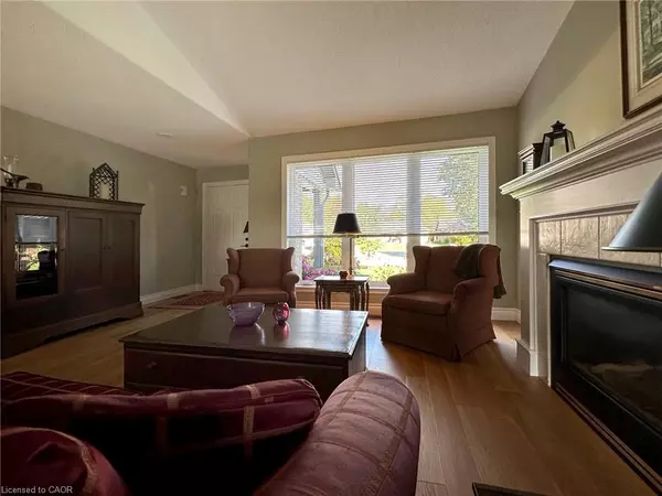 Port Dover, ON N0A 1N7,15 Bayshore Court