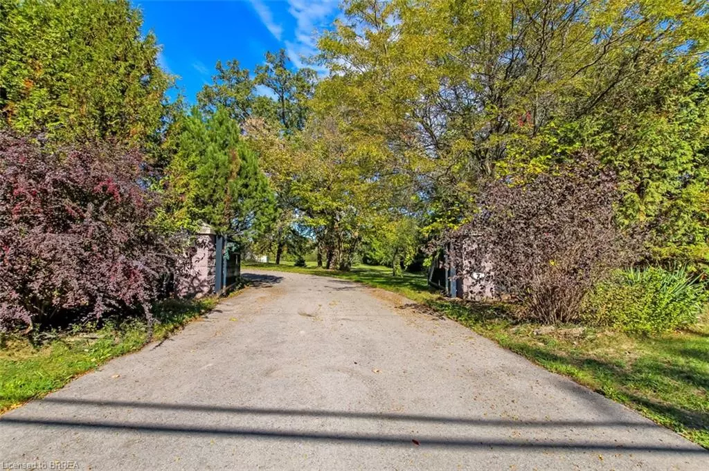 Flamborough, ON L9H 5E2,999 5 Concession W